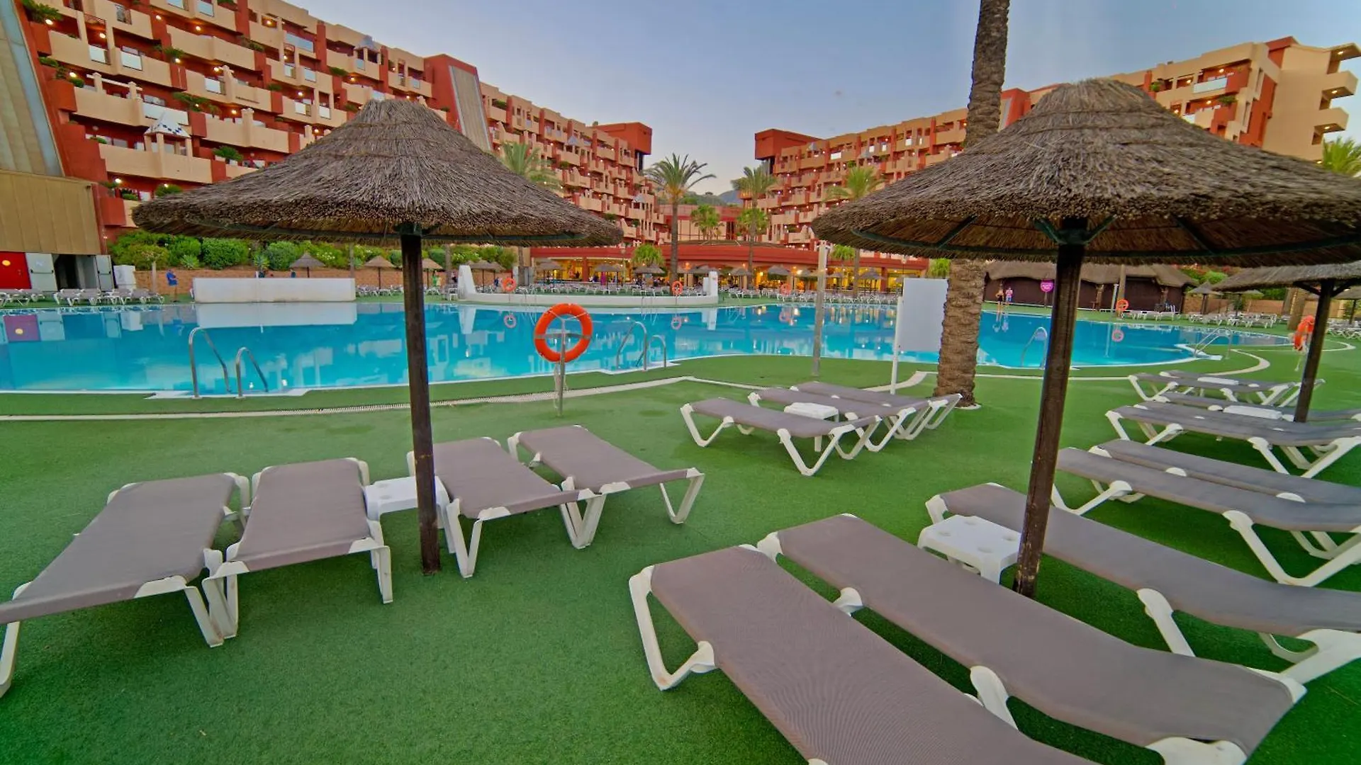 Holiday Premium Resort Benalmádena Hotel